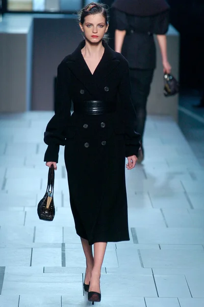 Look 5
